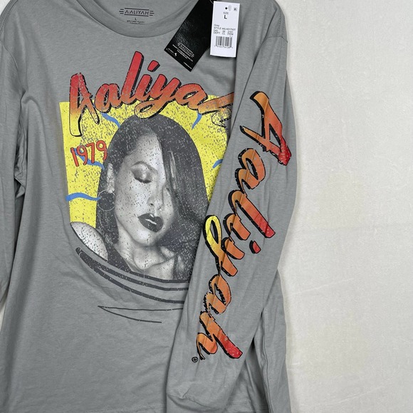 NWT Aaliyah Princess of R&B Long Sleeve Gray Vinyl Graphic Tee Size Large Unisex - Picture 3 of 9